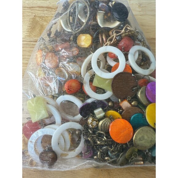 Earth Tone Jewelry Lot 1lb Beaded & Shell Assorted Casual Bohemian Fall Pieces - Picture 5 of 7